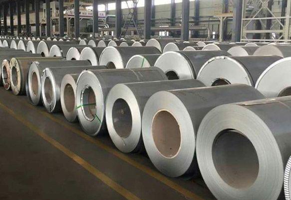 شاحنة مواد بناء